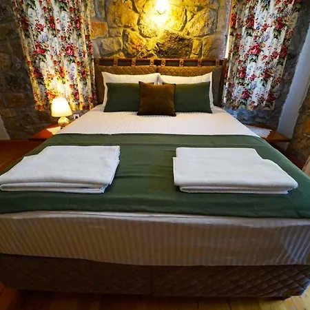 Villa Yaba 3 *